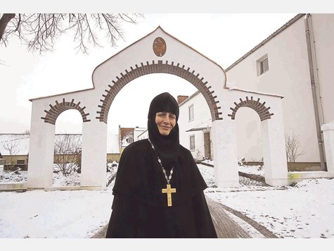 Intervista alla badessa del singolo monastero ortodosso femminile in Germania